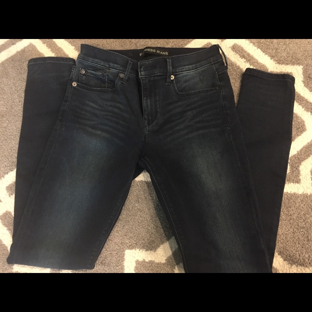 EXPRESS JEANS NEVER BEEN WORN MISSING TAGS!