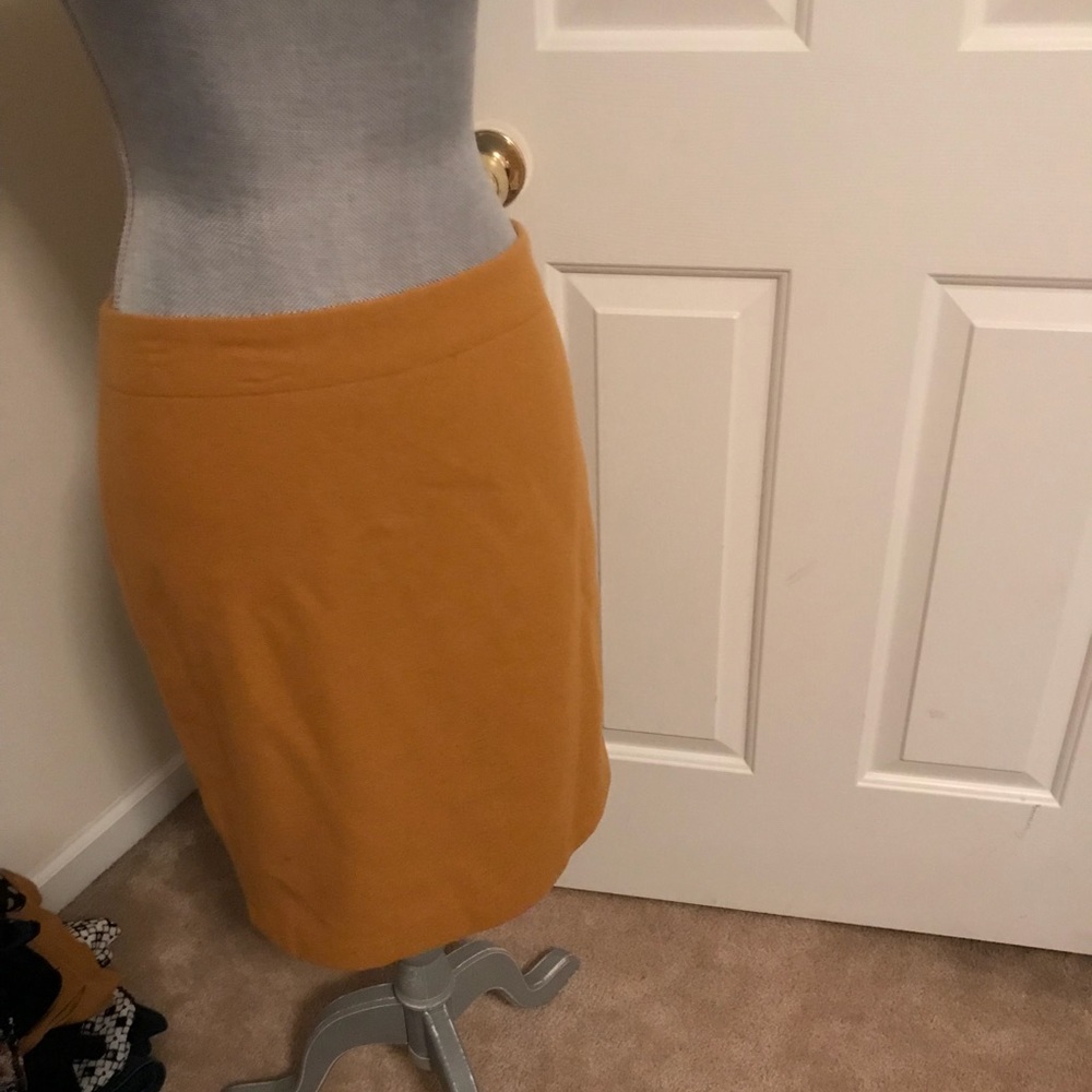 pencil skirt