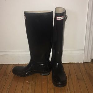 Black women’s tall hunter boots