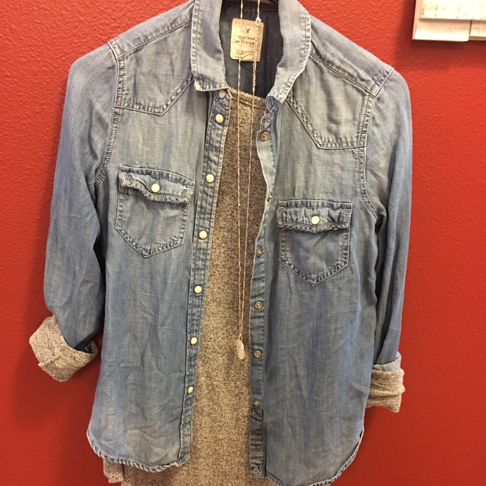 American Eagle denim shirt 🎄