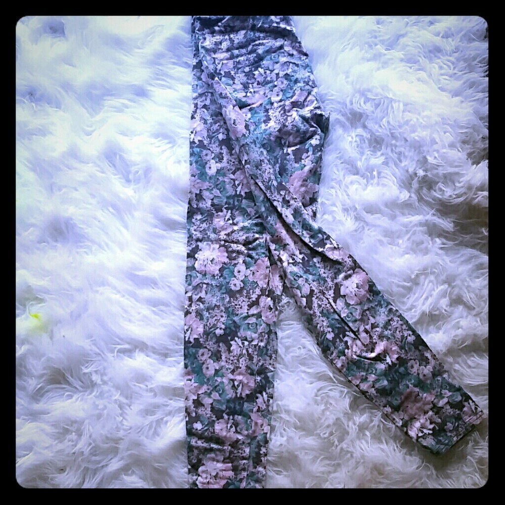 flower print leggings