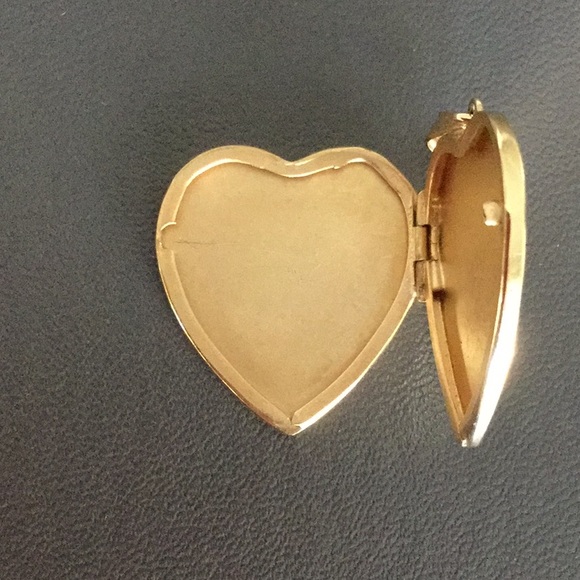 HF Barrows Jewelry Beautiful Vtg 4k Gold Heart Locket By Hf Barrows Poshmark