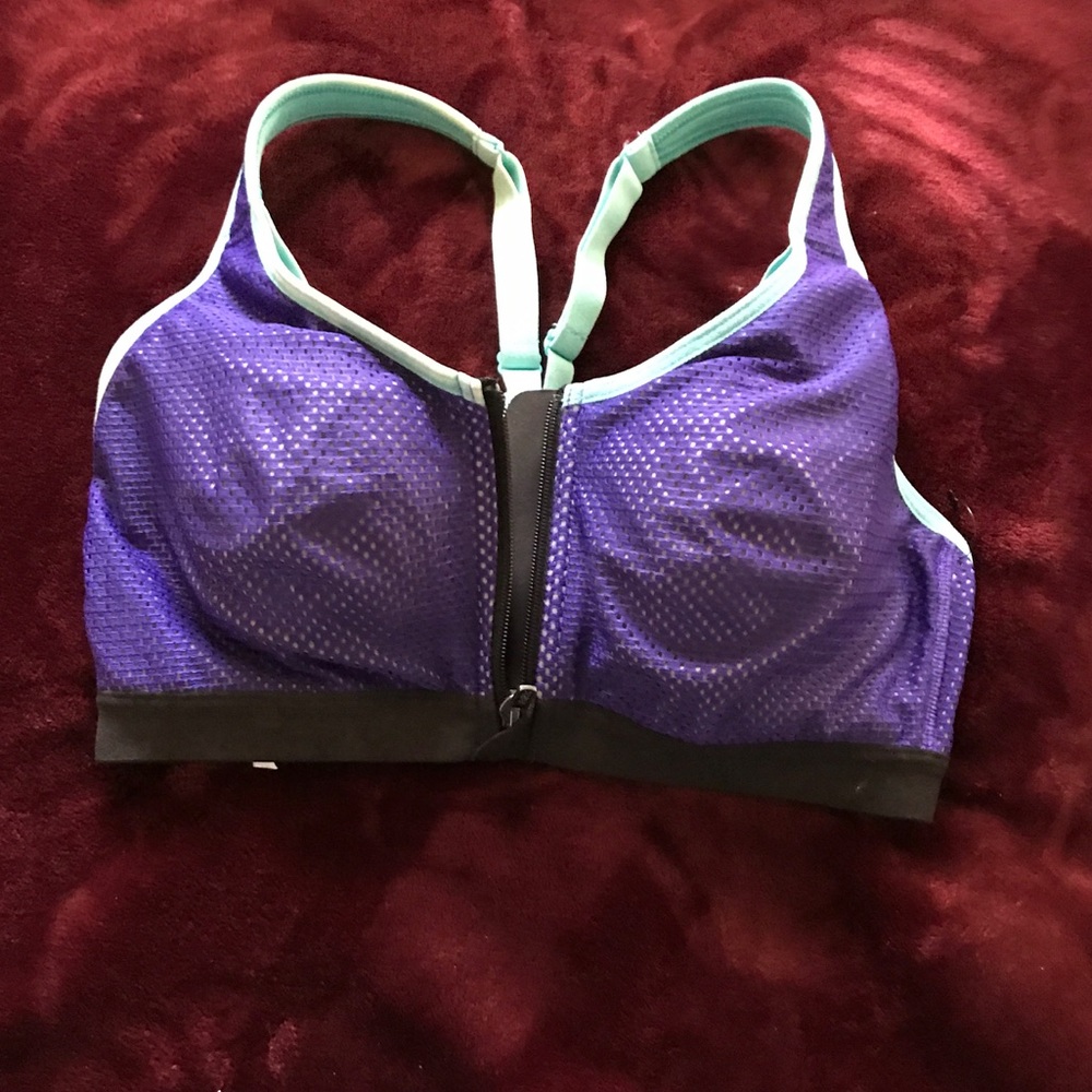 VS Sports Bra 34B