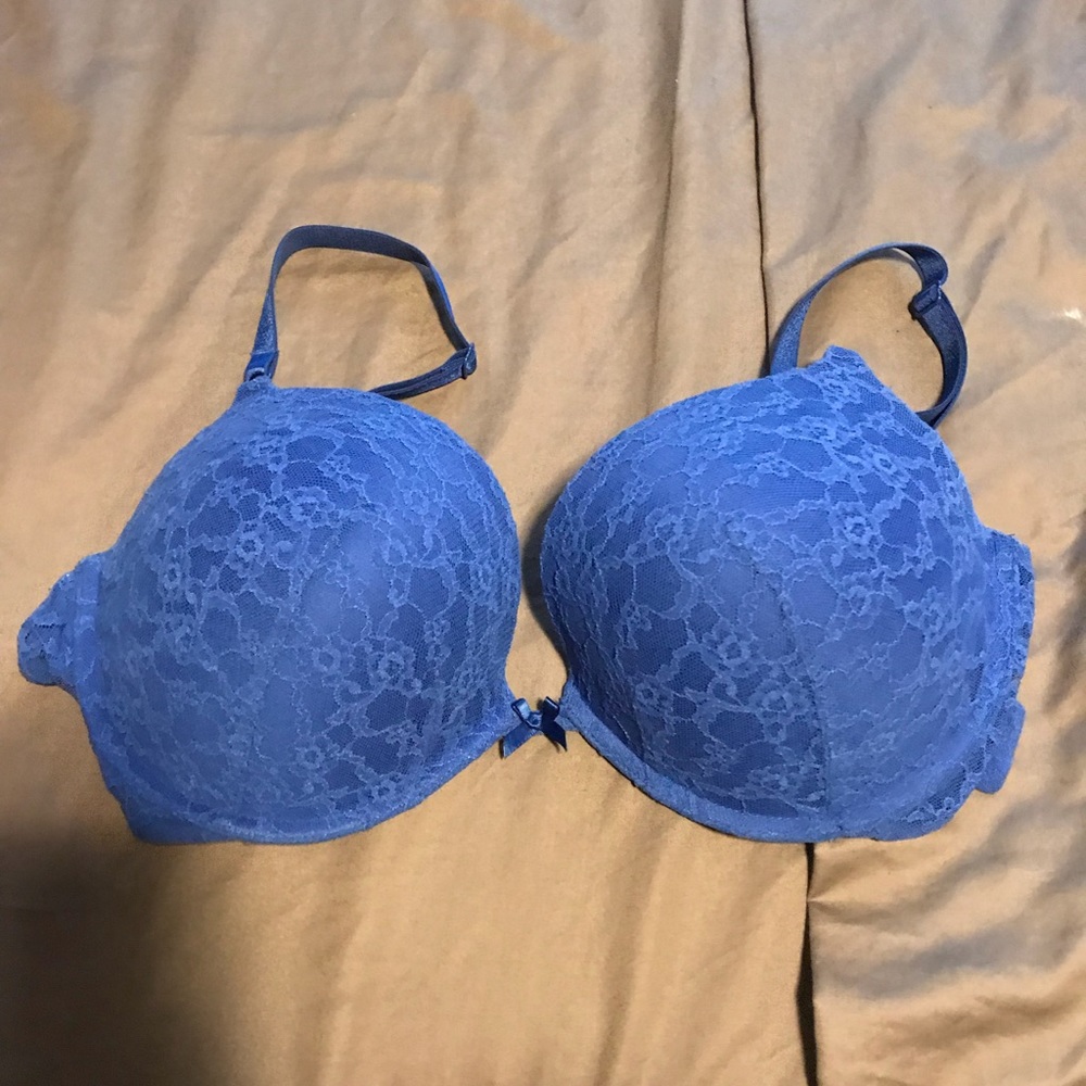 NWOT Victoria’s Secret pink bra