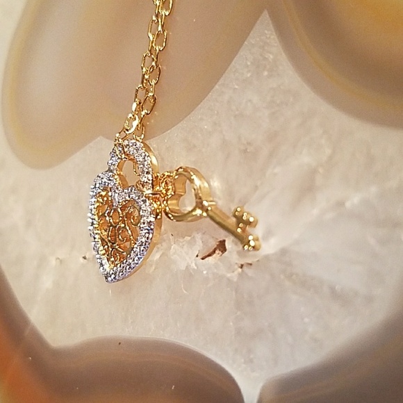 Sold bundle sold sold - Picture 4 of 8