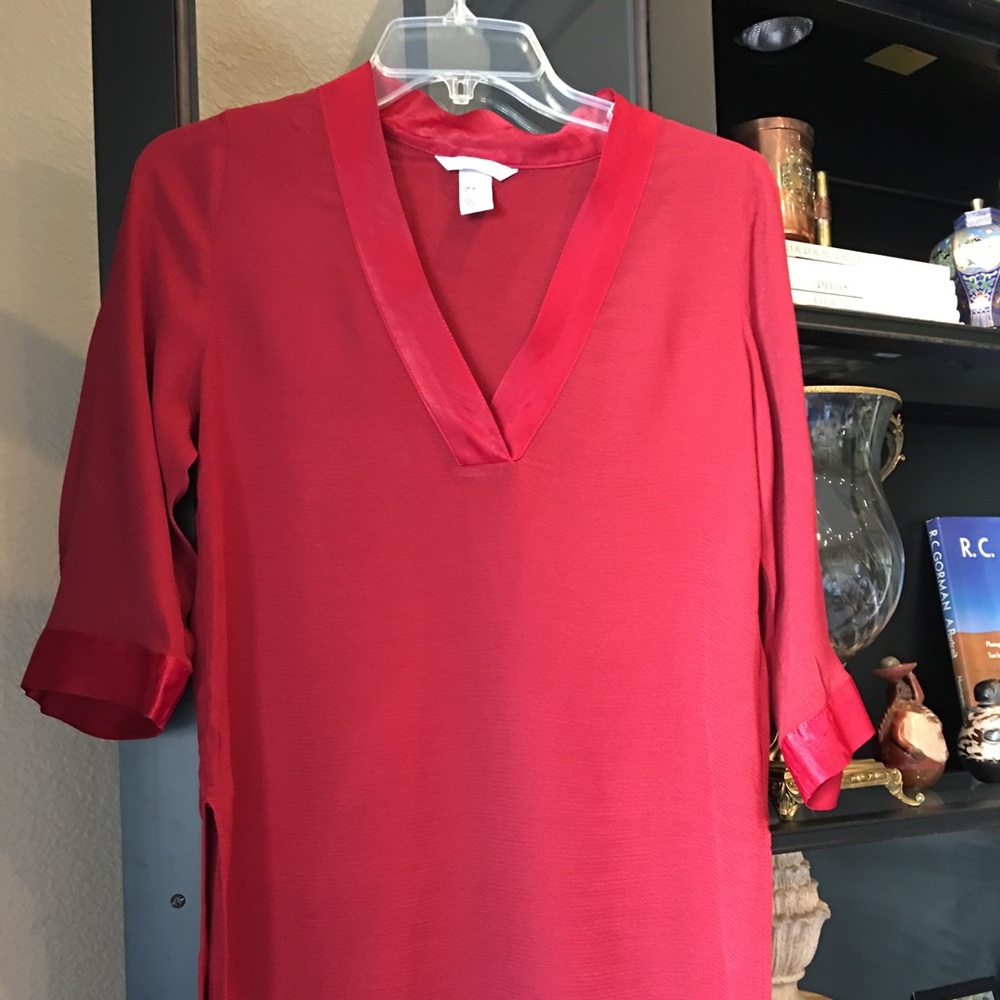 H&M Women's v-neck top, 3/4 sleeves