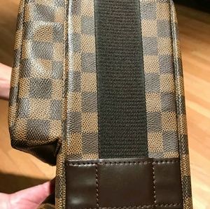Louis Vuitton Damien Ebene Canvas Broadway messeng