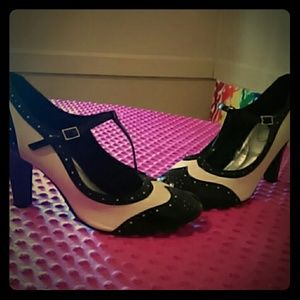 Black and white Flapper style shoes.