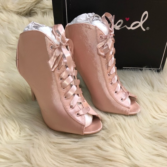 Qupid Shoes - QUPID Peep Toe silk Lace Up heeled Booties