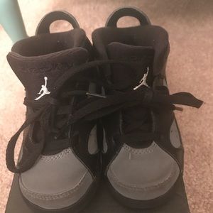 Retro Jordan 6 Toddler sneakers