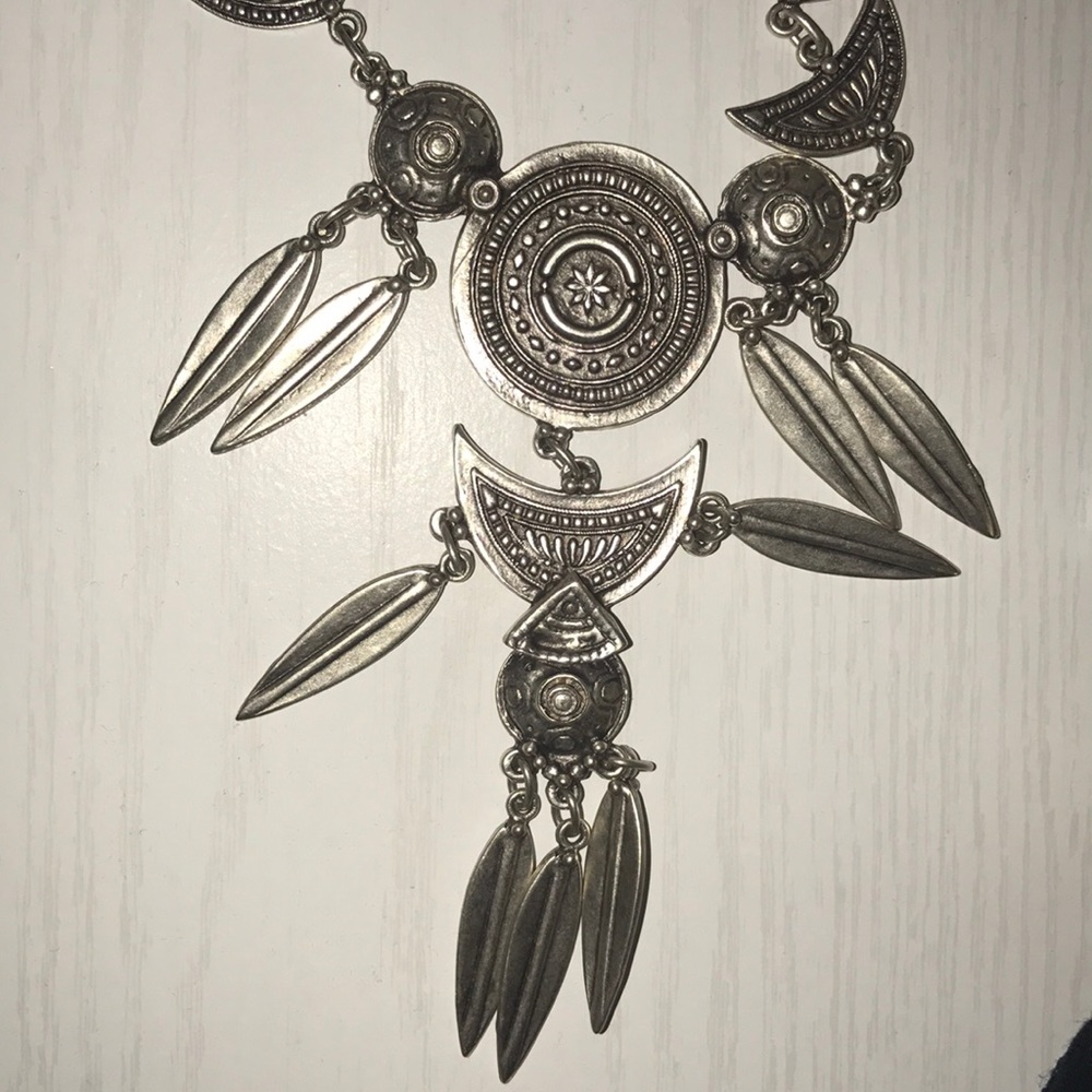 Silver Aztec print necklace