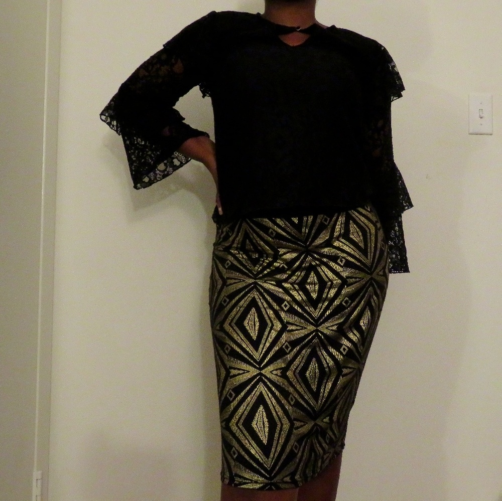 Pyramid Paradise Pencil Skirt