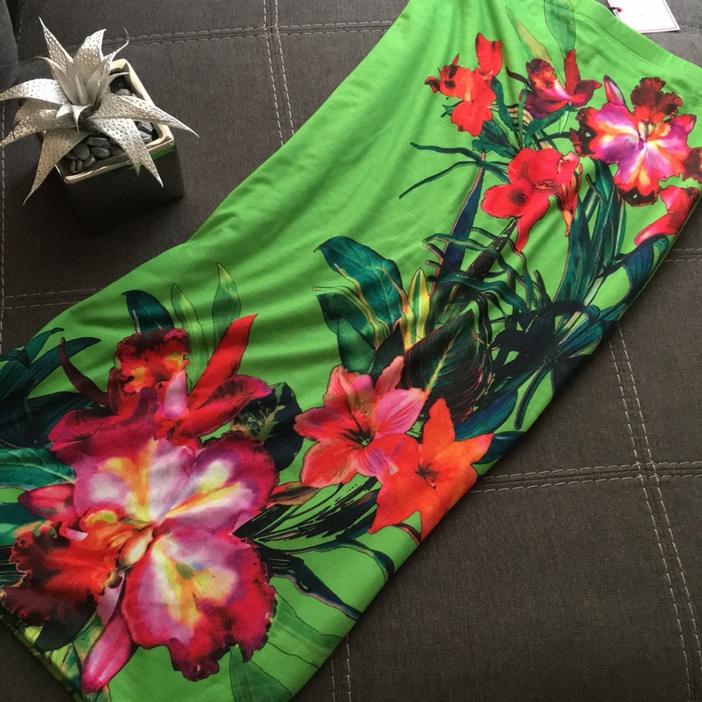Tropical floral print skirt