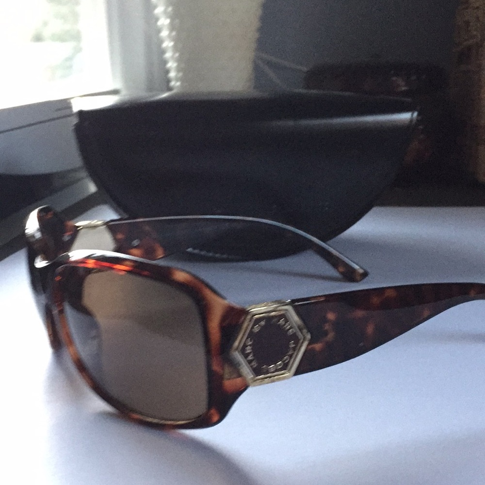 Authentic Marc Jacobs sunglasses with case