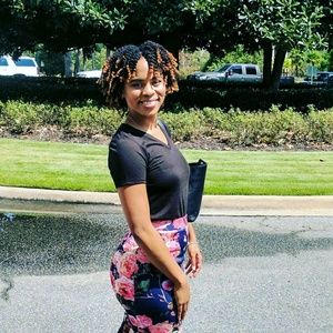 Meet your Posher, Brittany