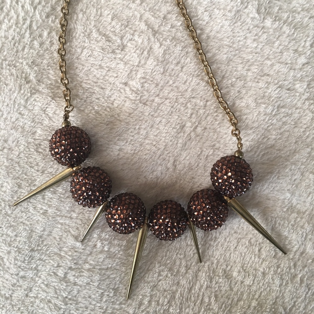 Statement necklace