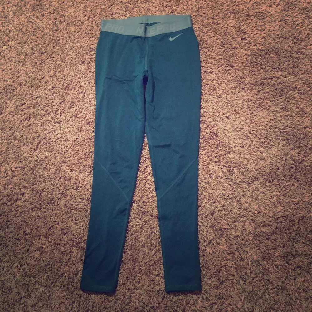 Nike hyper warm leggings