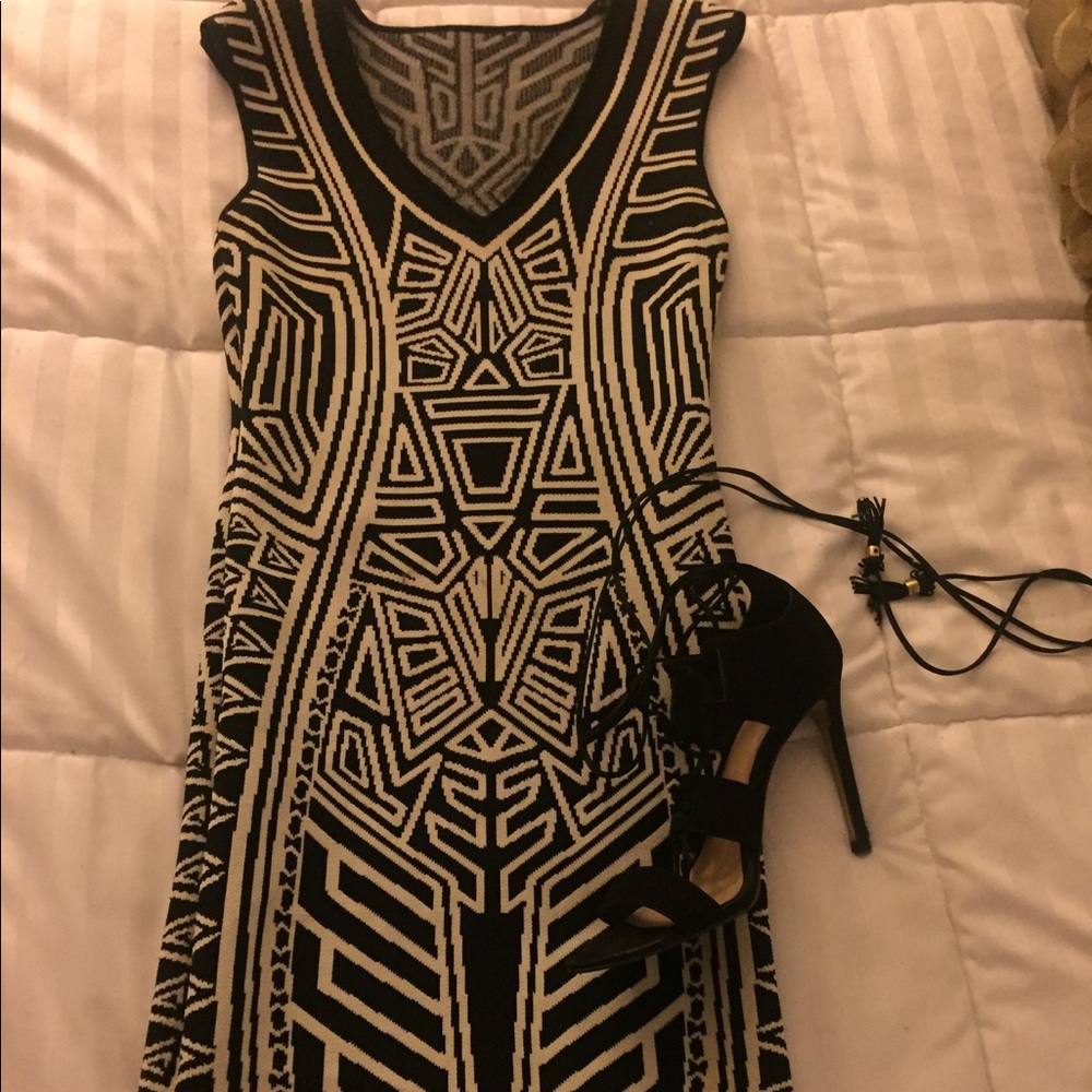 Geometric stretch sweater dress