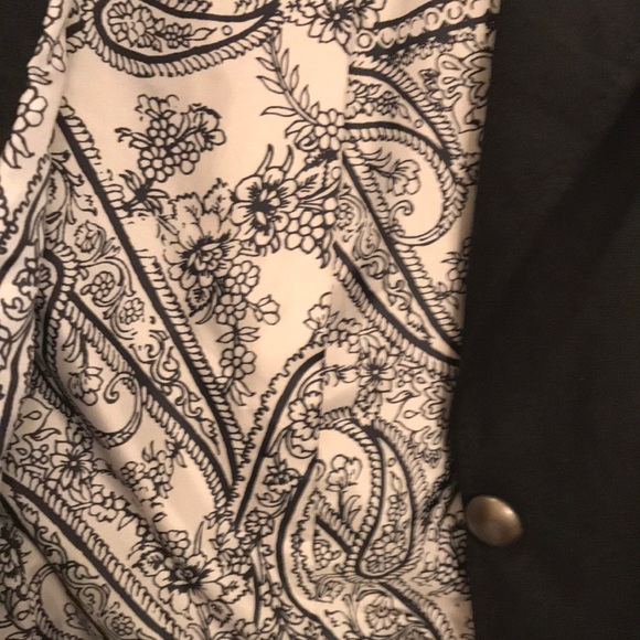 Black Blazer - Picture 2 of 5