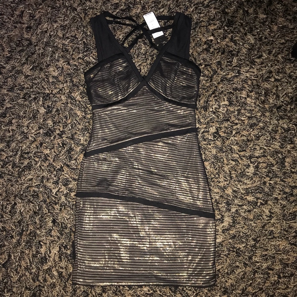 BCBG SVEN COCKTAIL CROSS-FRONT DRESS