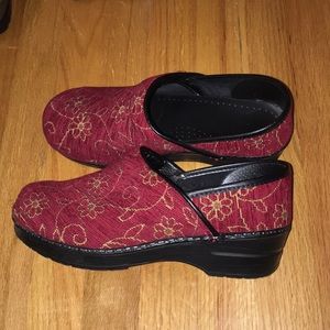NWOT Dansko Red/Floral Clogs, Size 39