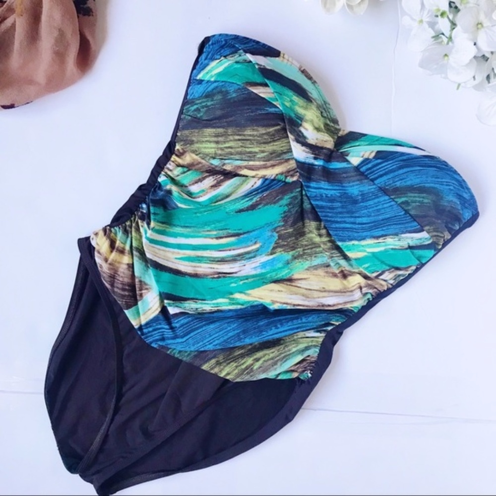 Le Blanc Brown Strapless Abstract one Piece