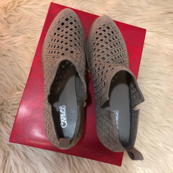 CARLOS SANTANA Perforated Side Slit Ankle Booties - Picture 4 of 8