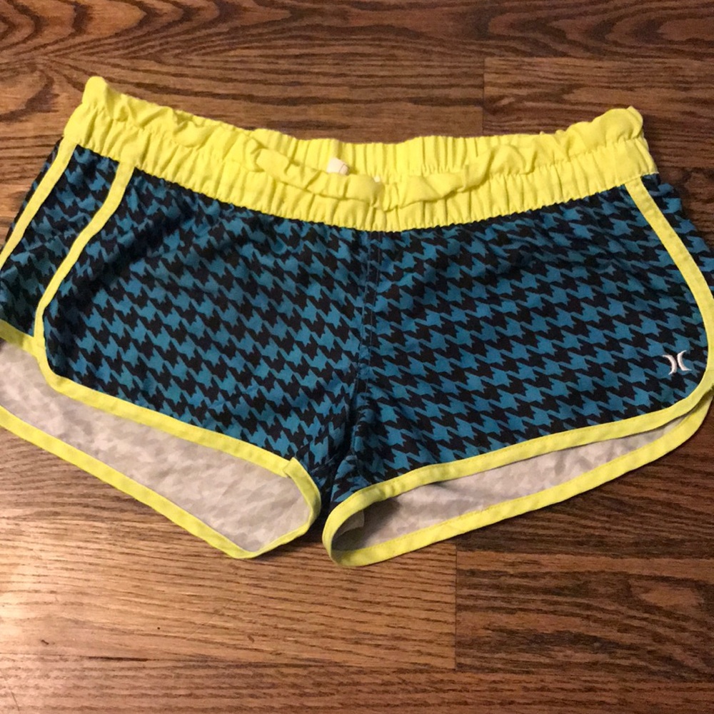 Hurley ladies short board shorts