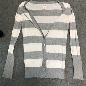 STRIPED CARDIGAN. SIZE MEDIUM