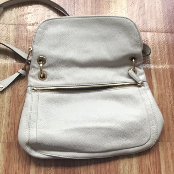 Mịchael kors bag - Picture 2 of 4