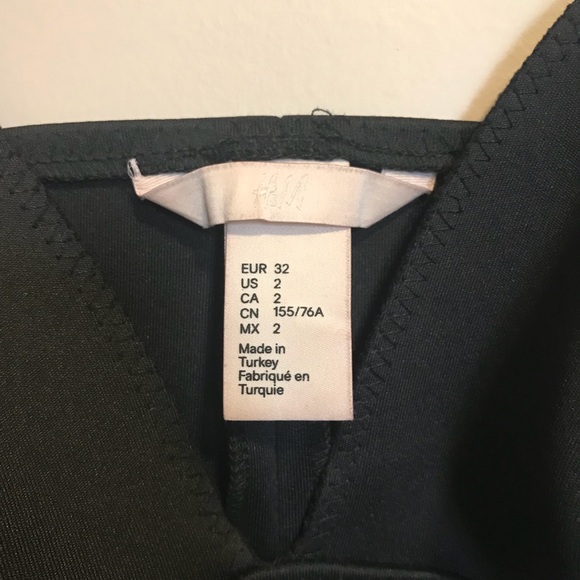 H&M deep v crop top - Picture 3 of 3