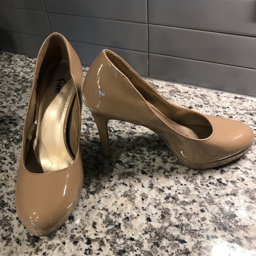 4” heel, patent heels