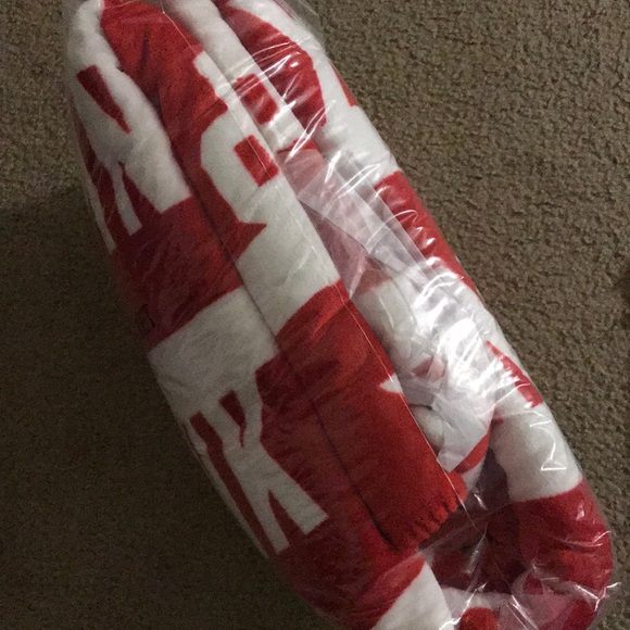 Last ☝️PINK VS soft Sherpa Blanket limited edition - Picture 4 of 4