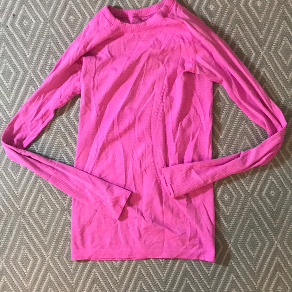 Pink lululemon top