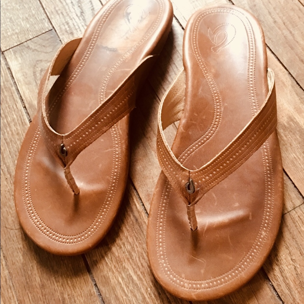 Olukai Sandals size 8