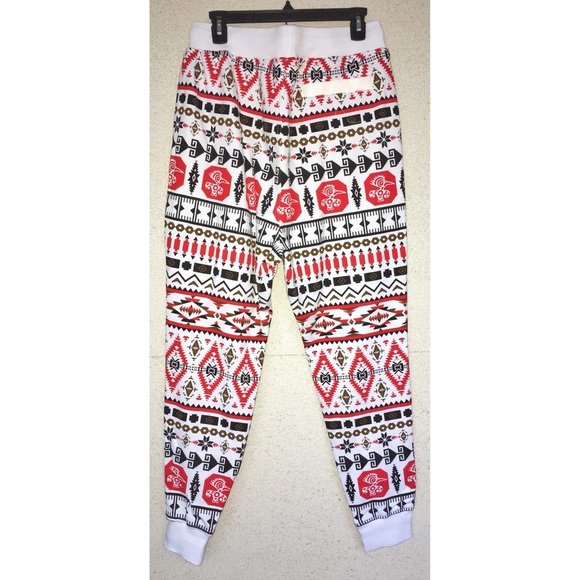 NWT  Men’s Aztec Print Tapered Jogger Pants - Picture 5 of 5