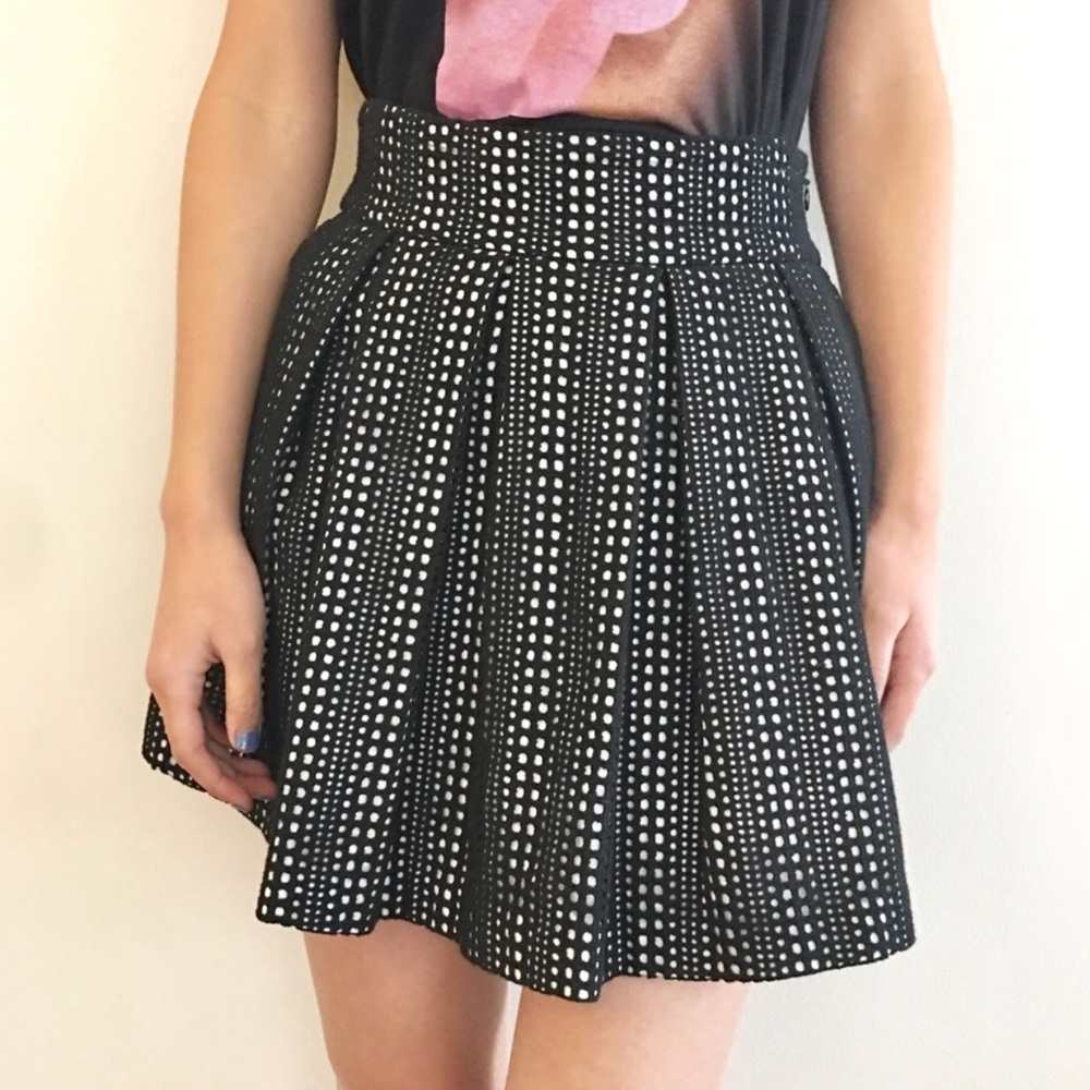 [parker] black eyelet mini skirt