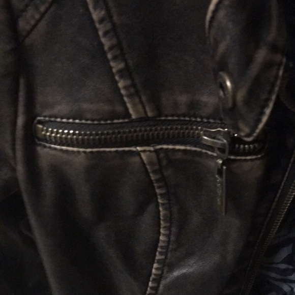 Guess jacket - Picture 6 of 7