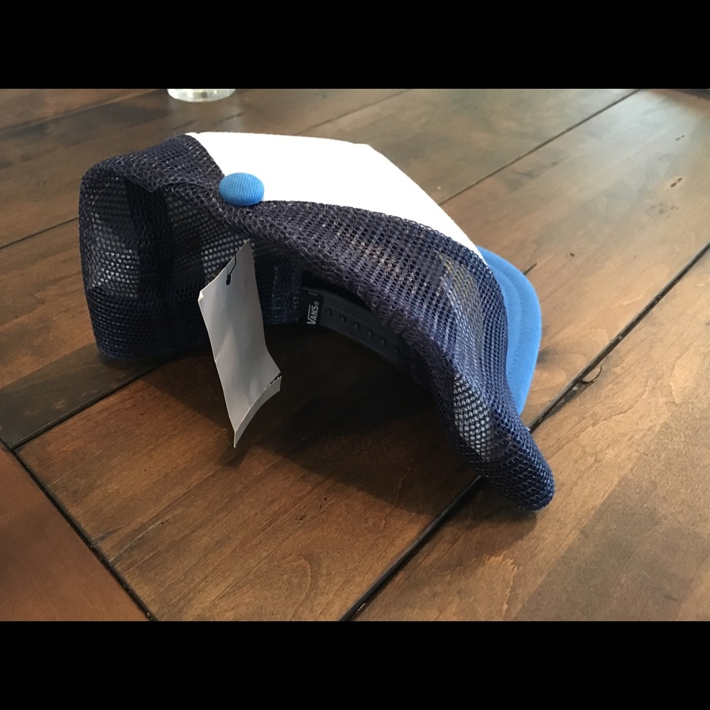 Vans trucker hat.  Stay classic blue and white. - Picture 3 of 3