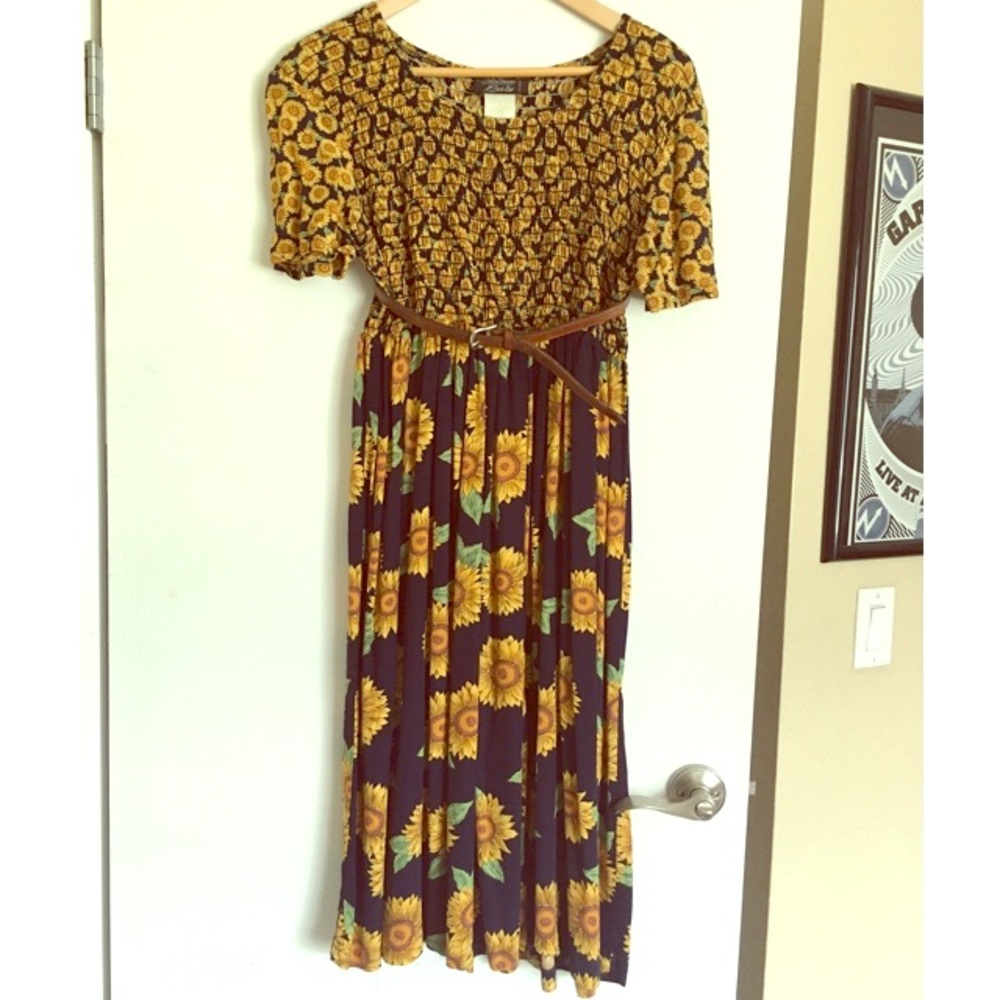 Vintage Sunflower Midi Dress