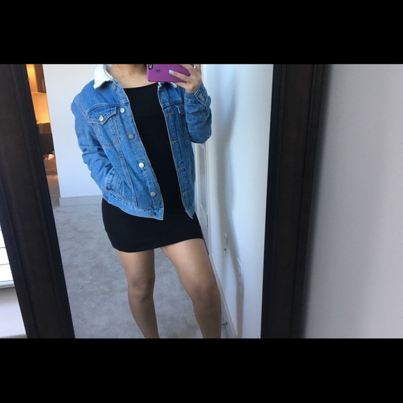 BRANDY MELVILLE SHAINE DENIM JACKET - Picture 2 of 4