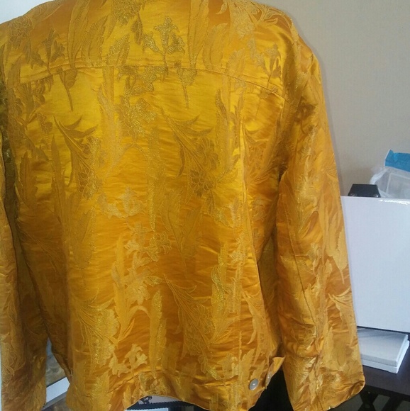 Jacket - Picture 3 of 4