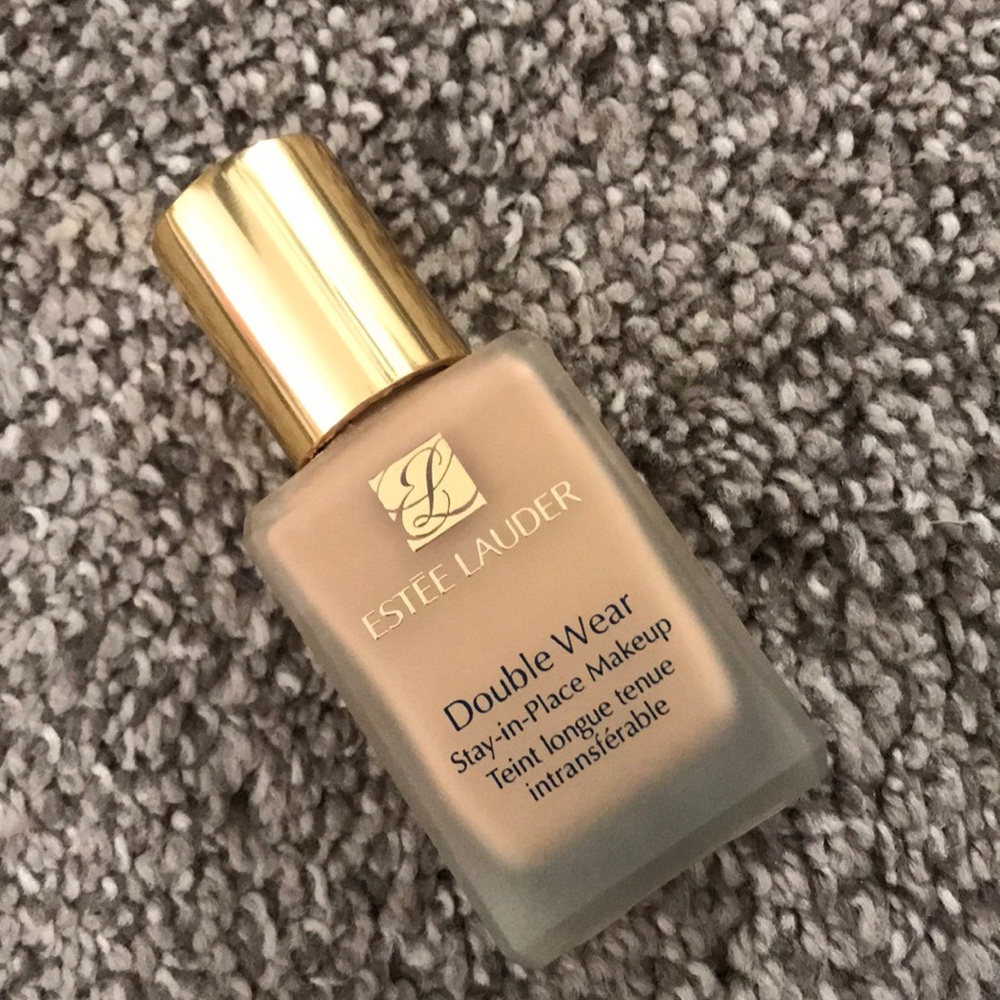 Estée Lauder Double Wear Foundation - 1W2 Sand