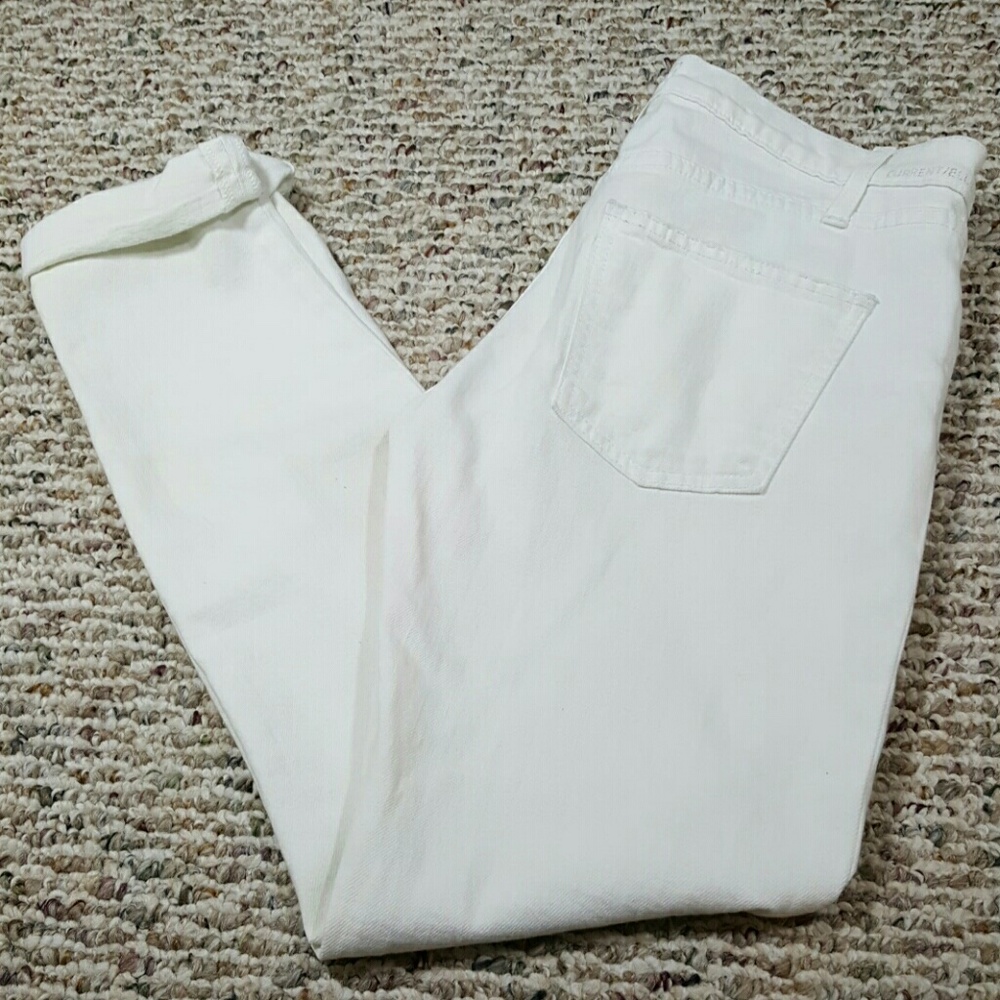 Current Elliott capri