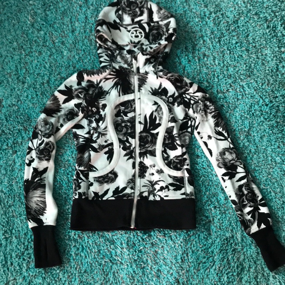 Lululemon scuba jacket