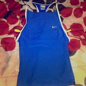 Nike workout top! 💪🏼🌎😚