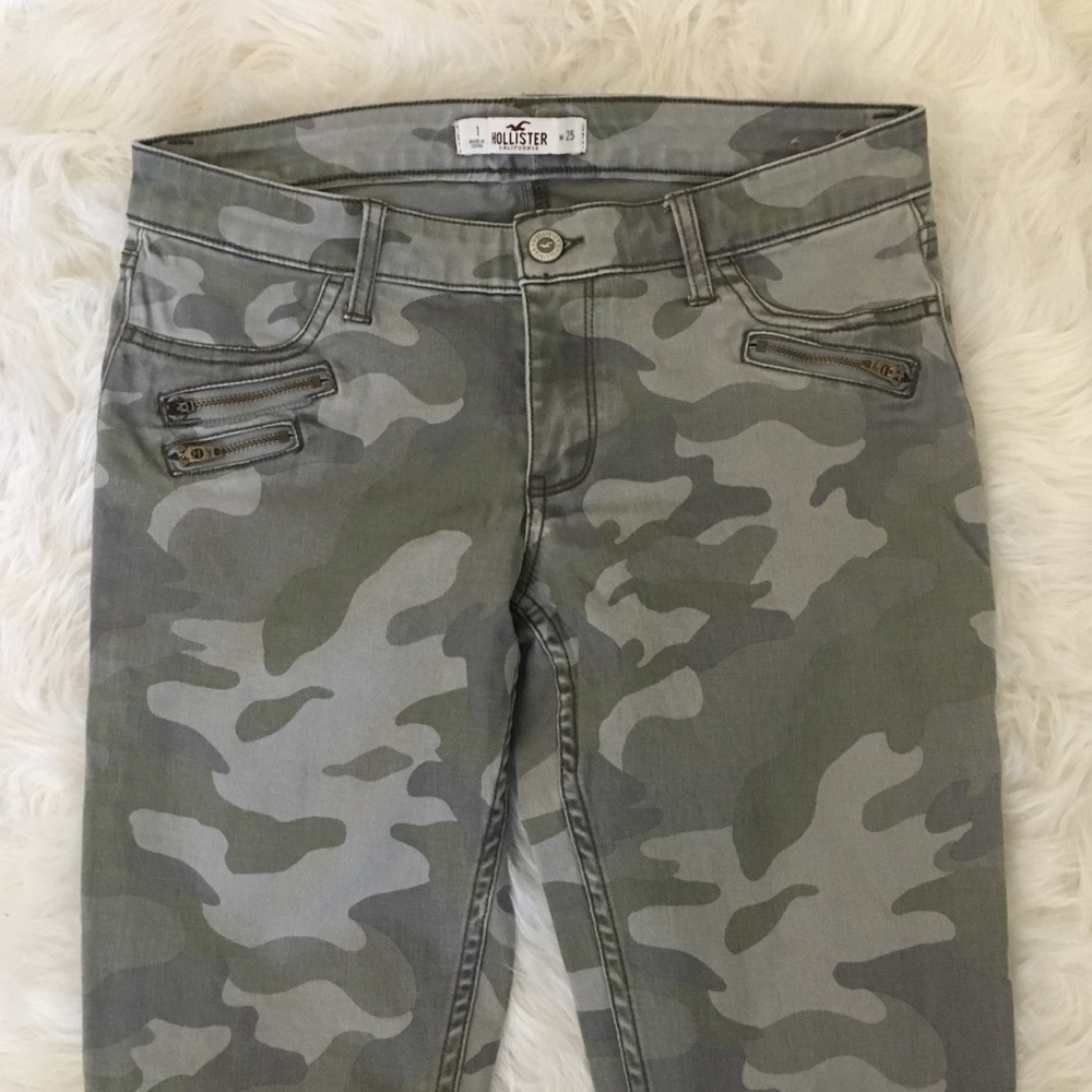 Hollister Camo Jeans