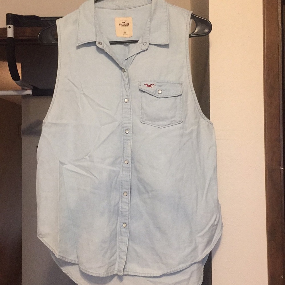 Hollister tank