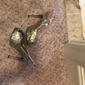 GUESS gold heels