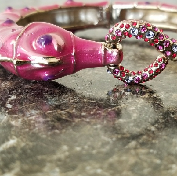 Ferragamo Seahorse Bracelet - Picture 2 of 3